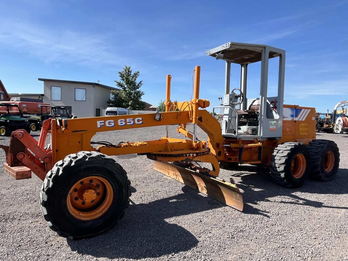 ./imagenes/INVOICE/2019/18240/MOTOCONFORMADORA FIAT ALLIS FG65C (8).JPG